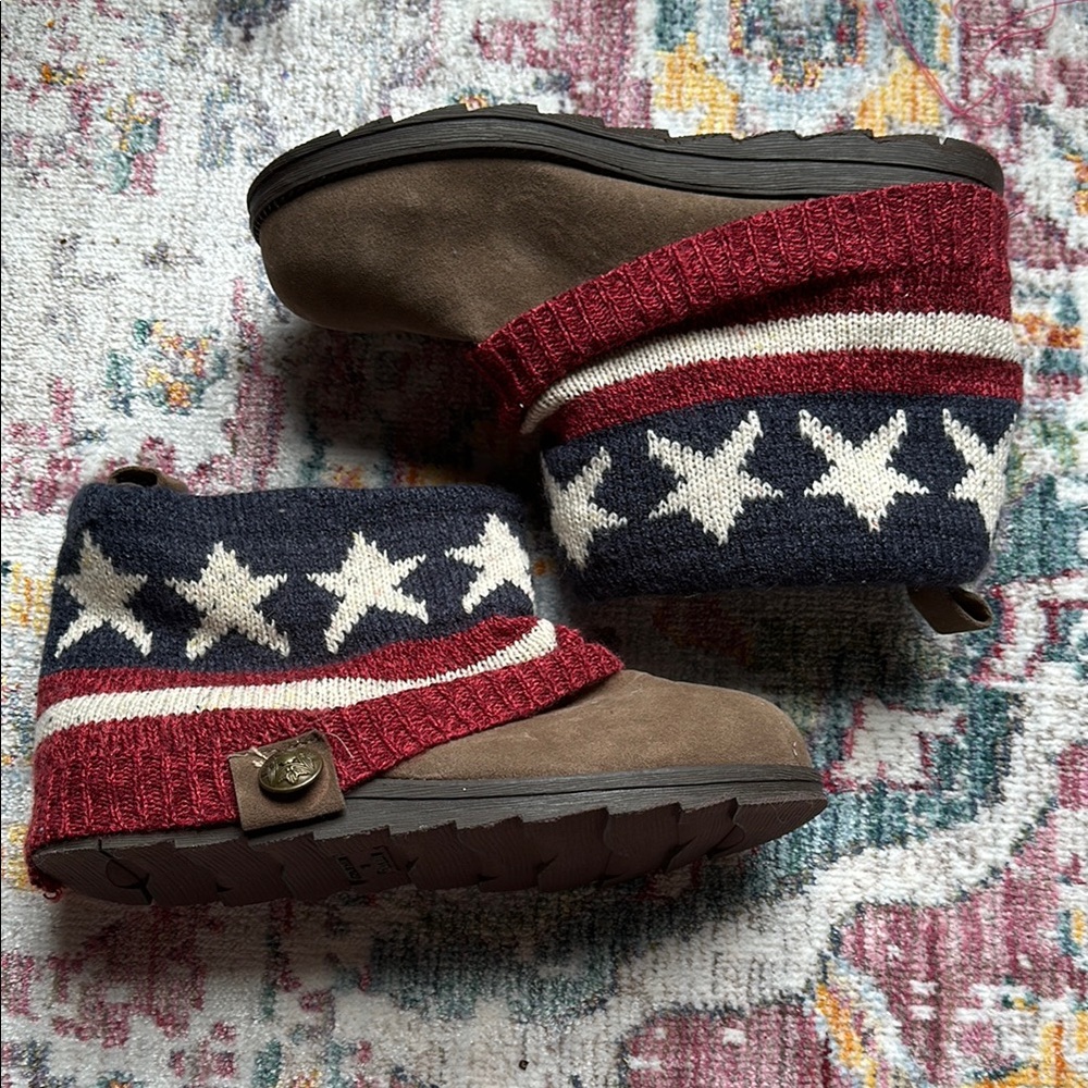 Flag Patterned Knit Ankle Boots - Muk Luks